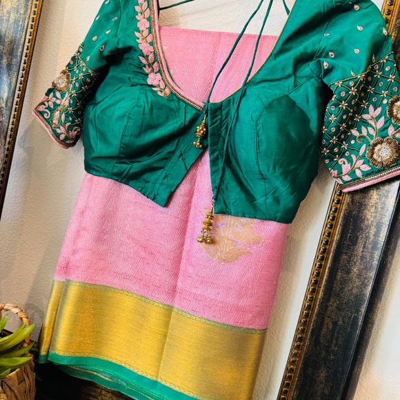 Baby pink and pink Pattu Saree with heavy maggam/zardozi work blouse - Picture 5 of 10